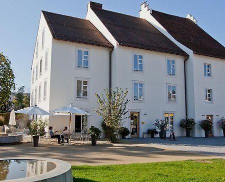 Hotel Castle Garden Binningen Экстерьер фото