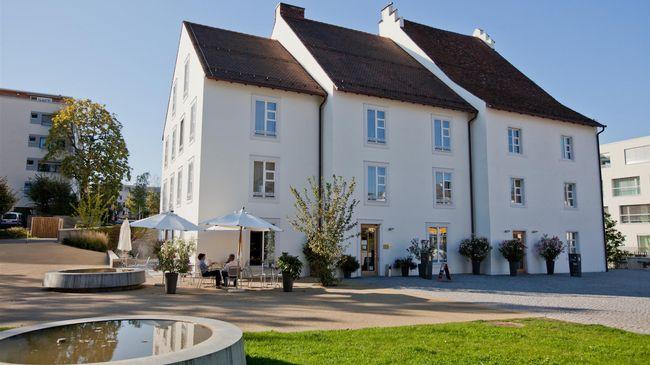 Hotel Castle Garden Binningen Экстерьер фото